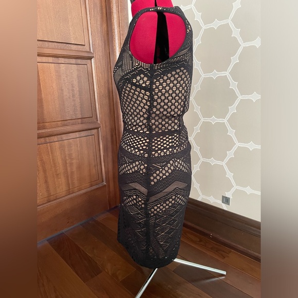 Gold lined - black eyelit dress - Picture 4 of 4